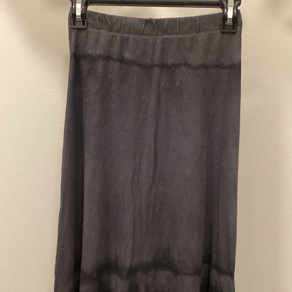 Elegant Black Maxi Skirt - Picture 4 of 5